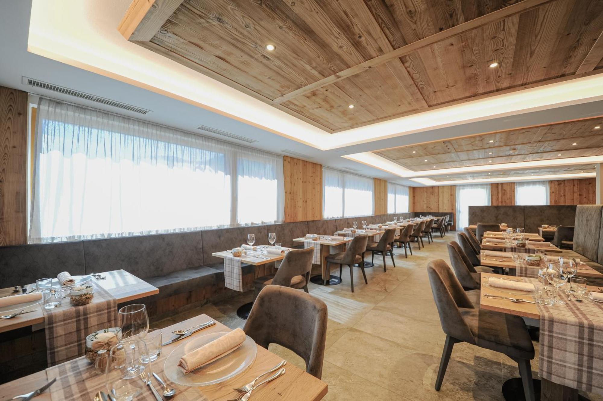 Hotel Italia كورفارا إنْ بادِيا المظهر الخارجي الصورة